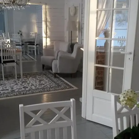 Kyykerin Kartano 2* Outokumpu